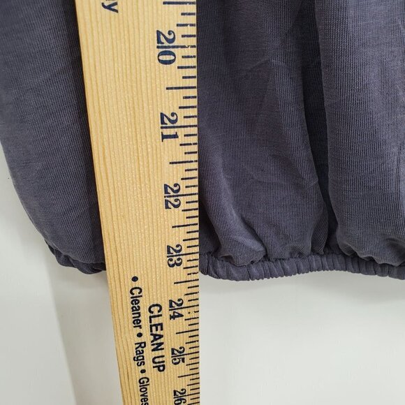 Red by BKE Washed Surplice Top 3/4 Button Sleeve V-Neck Small Womens Gray - Picture 9 of 12